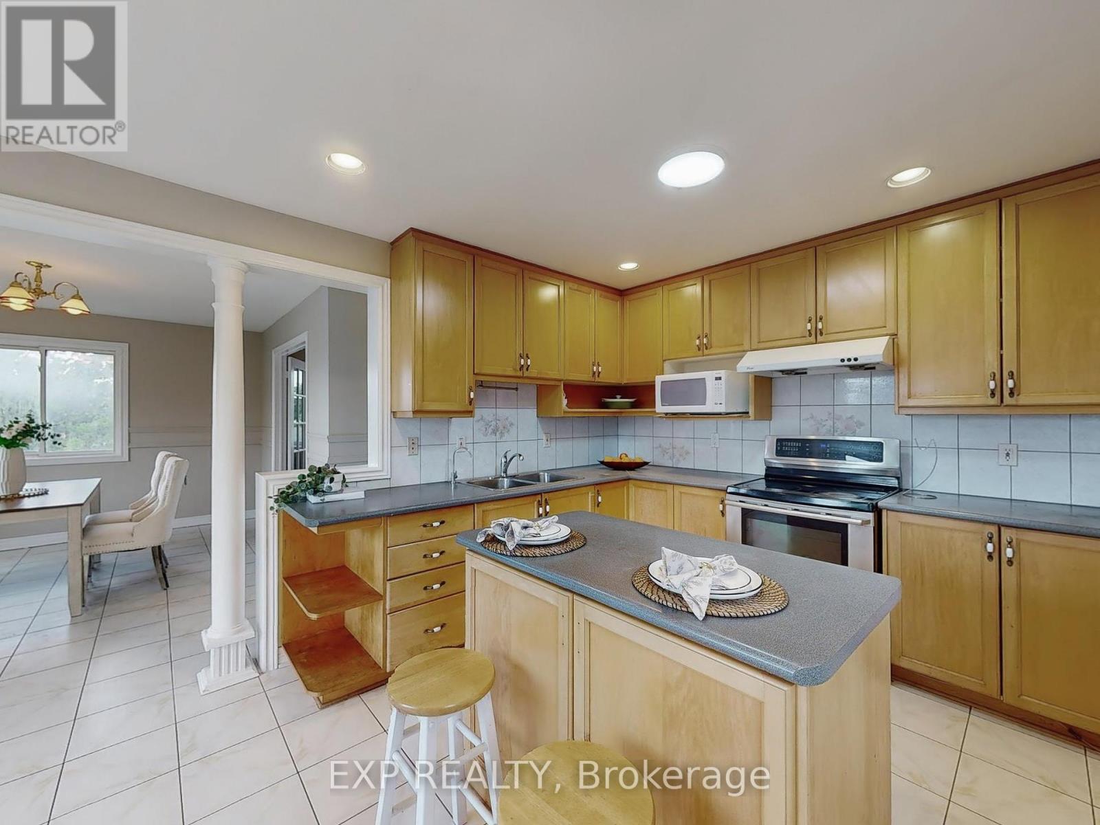 6 English Street, Brampton, Ontario  L6X 1L4 - Photo 12 - W12415665