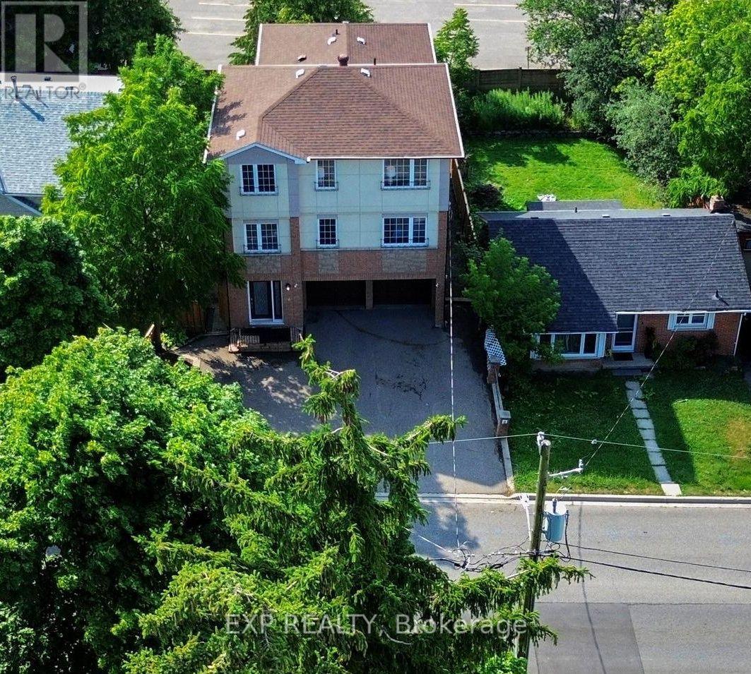 6 English Street, Brampton, Ontario  L6X 1L4 - Photo 3 - W12415665