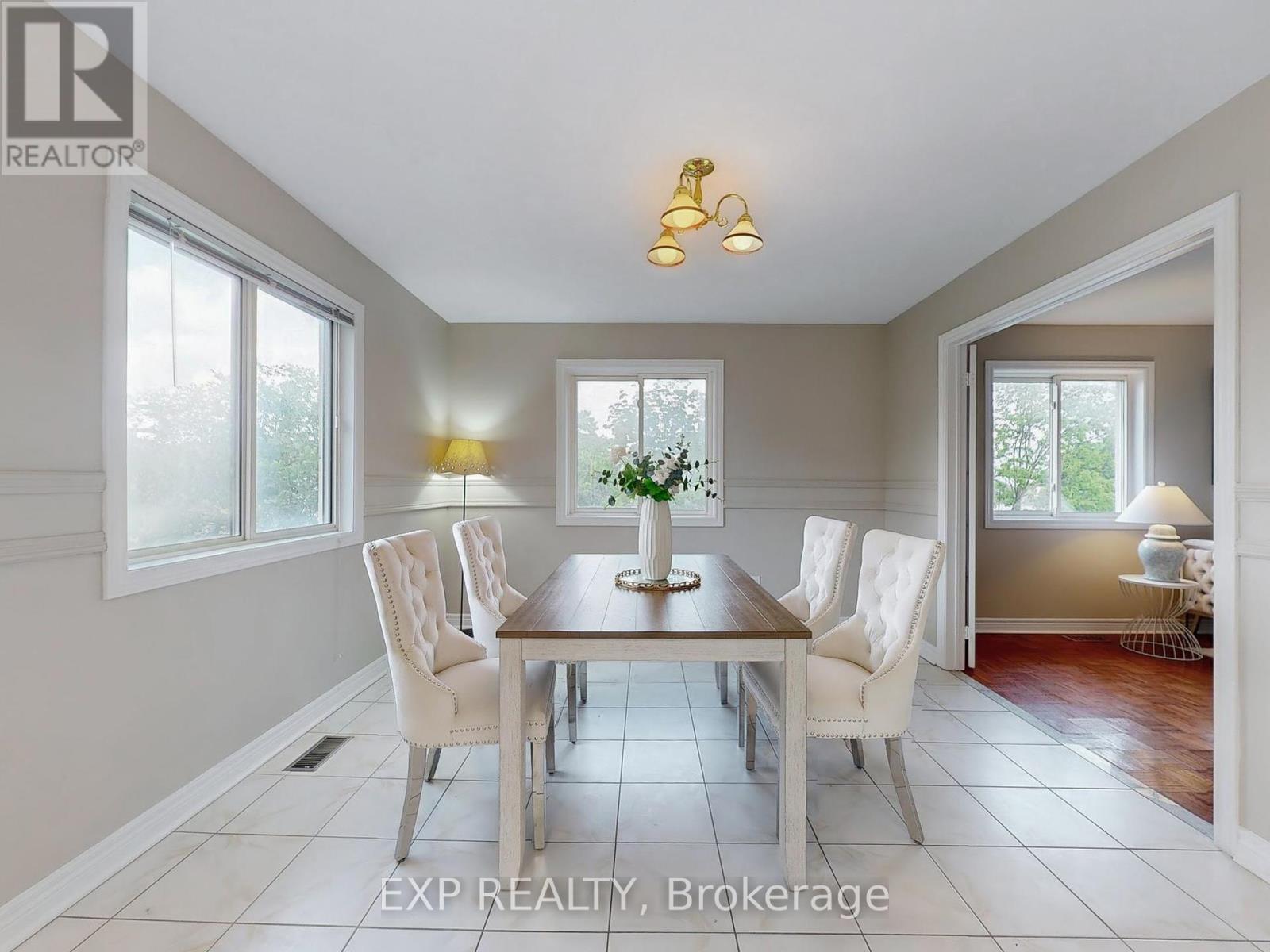 6 English Street, Brampton, Ontario  L6X 1L4 - Photo 8 - W12415665