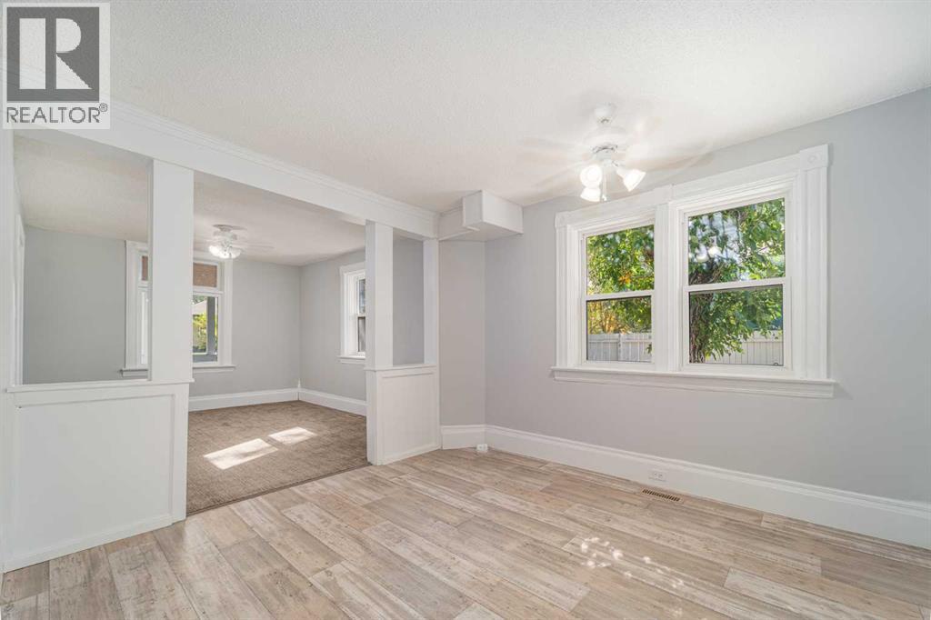 Property at 730 17 Street N image 4