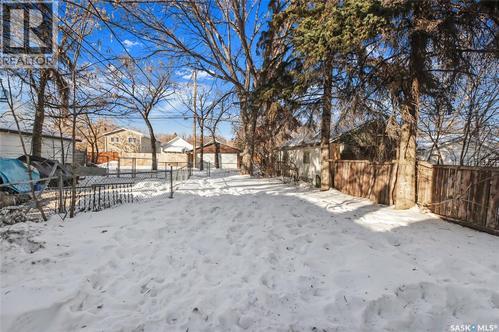 121 L Avenue S, Saskatoon, Saskatchewan  S7M 2G9 - Photo 17 - SK018880