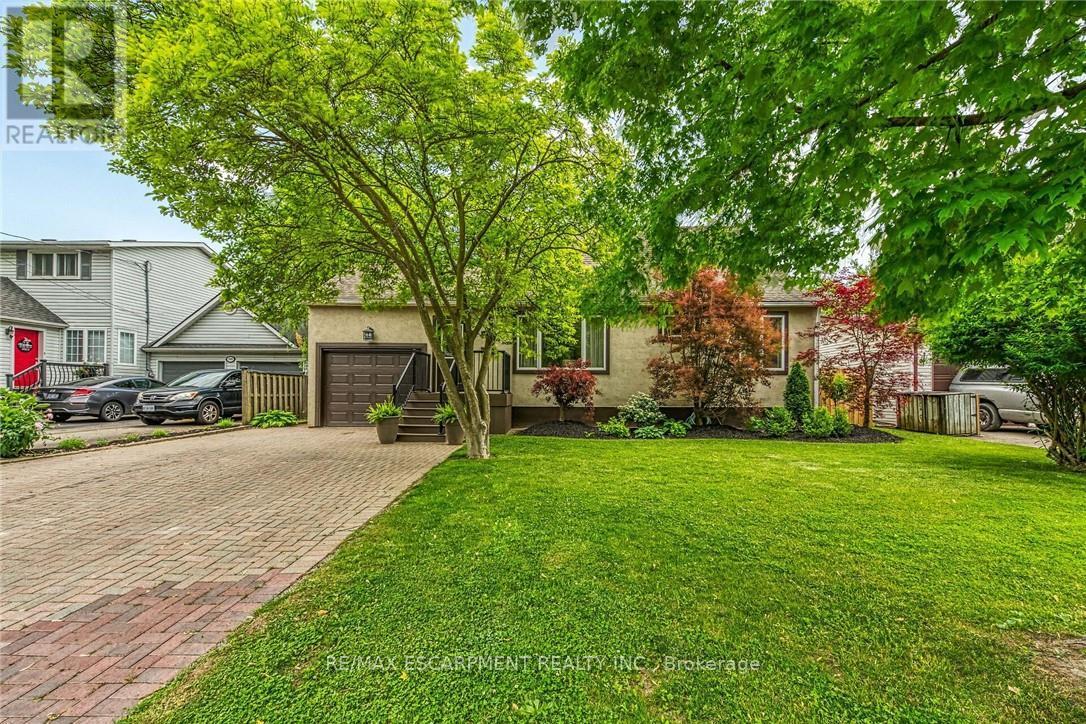 148 Lakeshore Road, St. Catharines, Ontario  L2N 2V1 - Photo 4 - X12415519