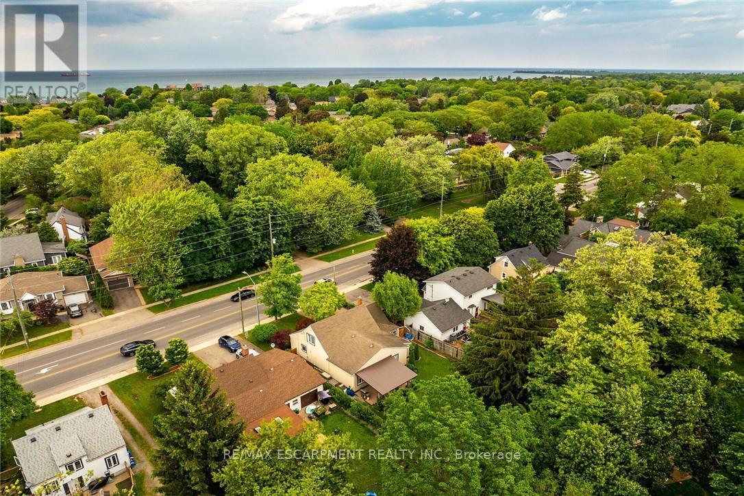 148 Lakeshore Road, St. Catharines, Ontario  L2N 2V1 - Photo 6 - X12415519