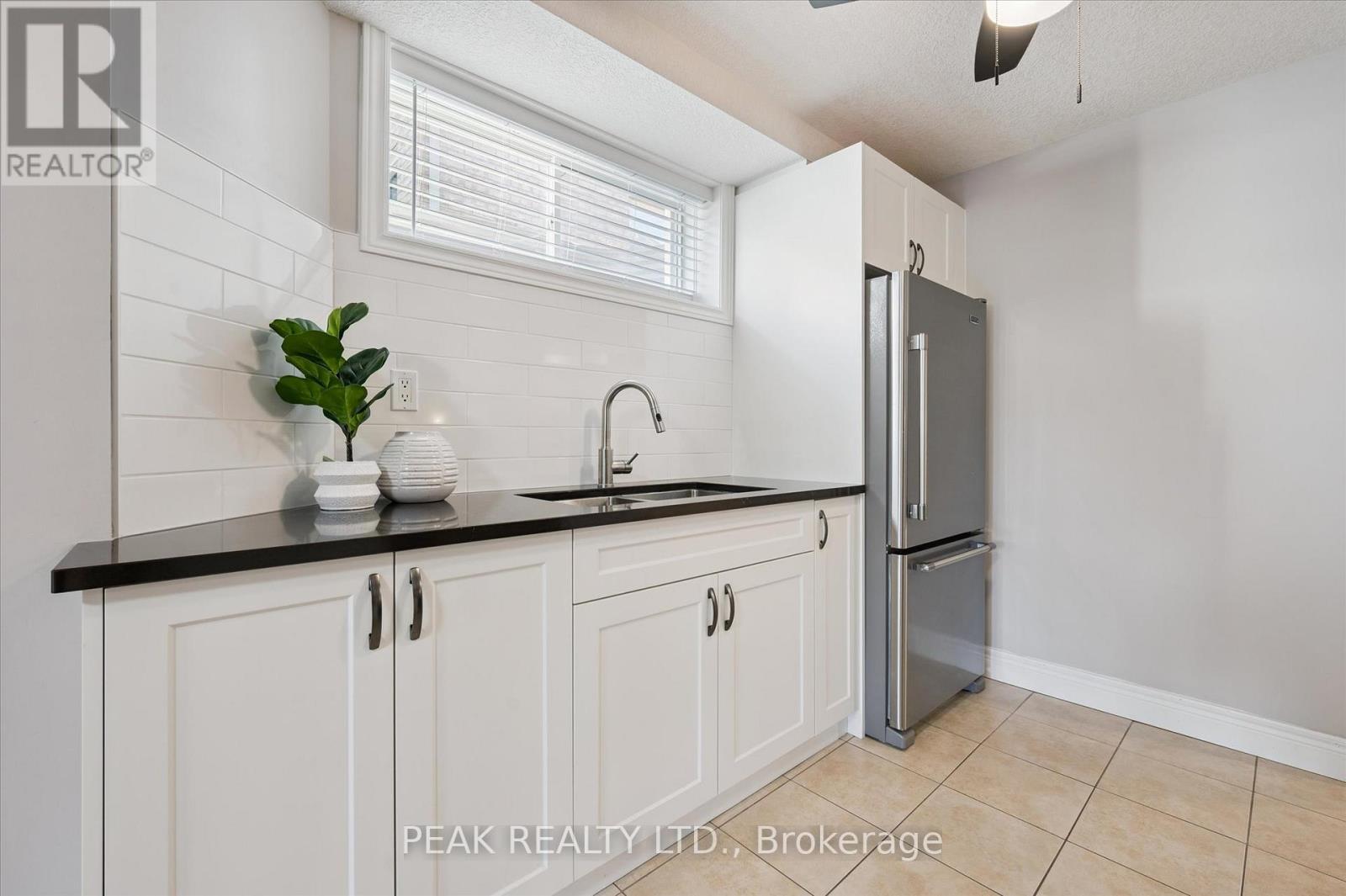 308 Townsend Drive, Woolwich, Ontario  N0B 1M0 - Photo 33 - X12415534