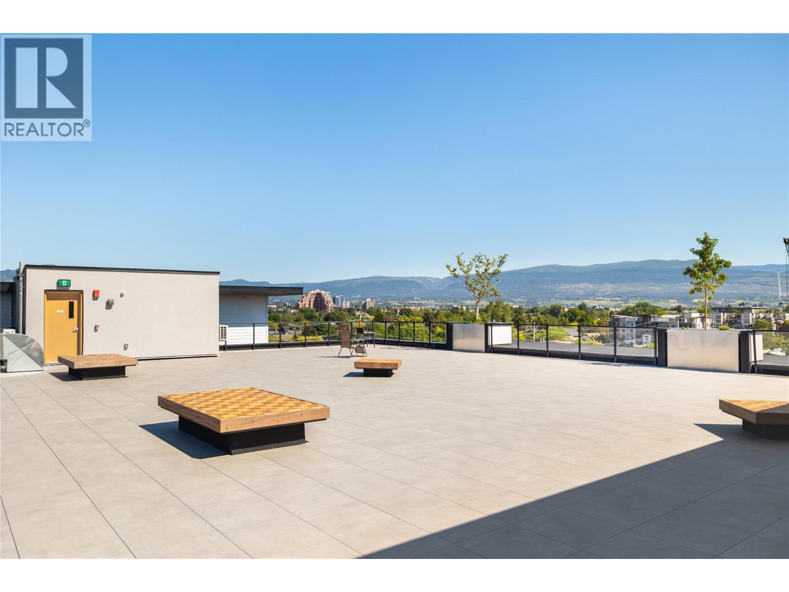 604 Cawston Avenue Unit# 415 Kelowna Photo 35