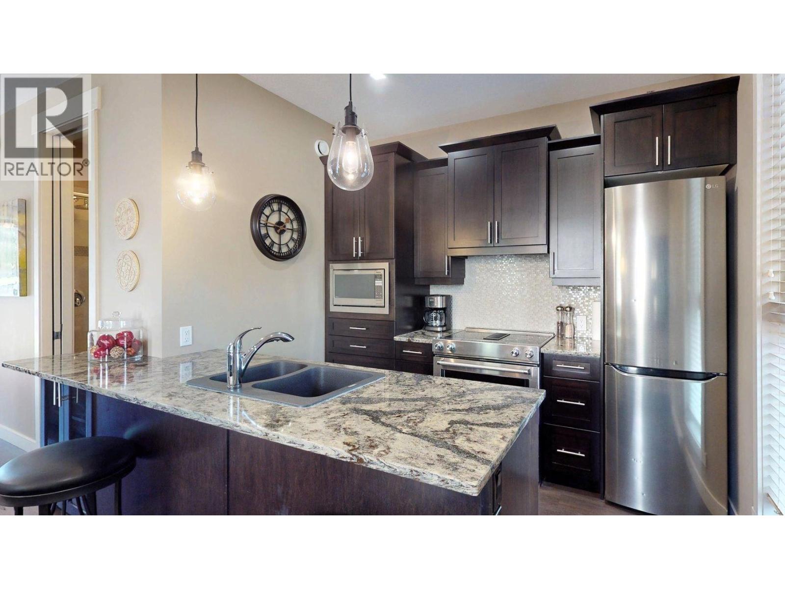 900 Bighorn Boulevard Unit# 916 C, Radium Hot Springs, British Columbia  V0A 1M0 - Photo 6 - 10363430