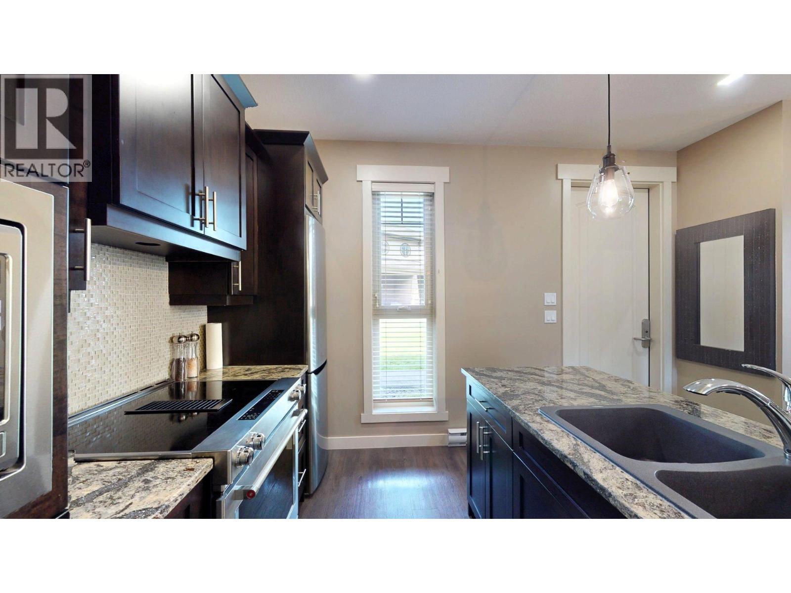 900 Bighorn Boulevard Unit# 916 C, Radium Hot Springs, British Columbia  V0A 1M0 - Photo 9 - 10363430