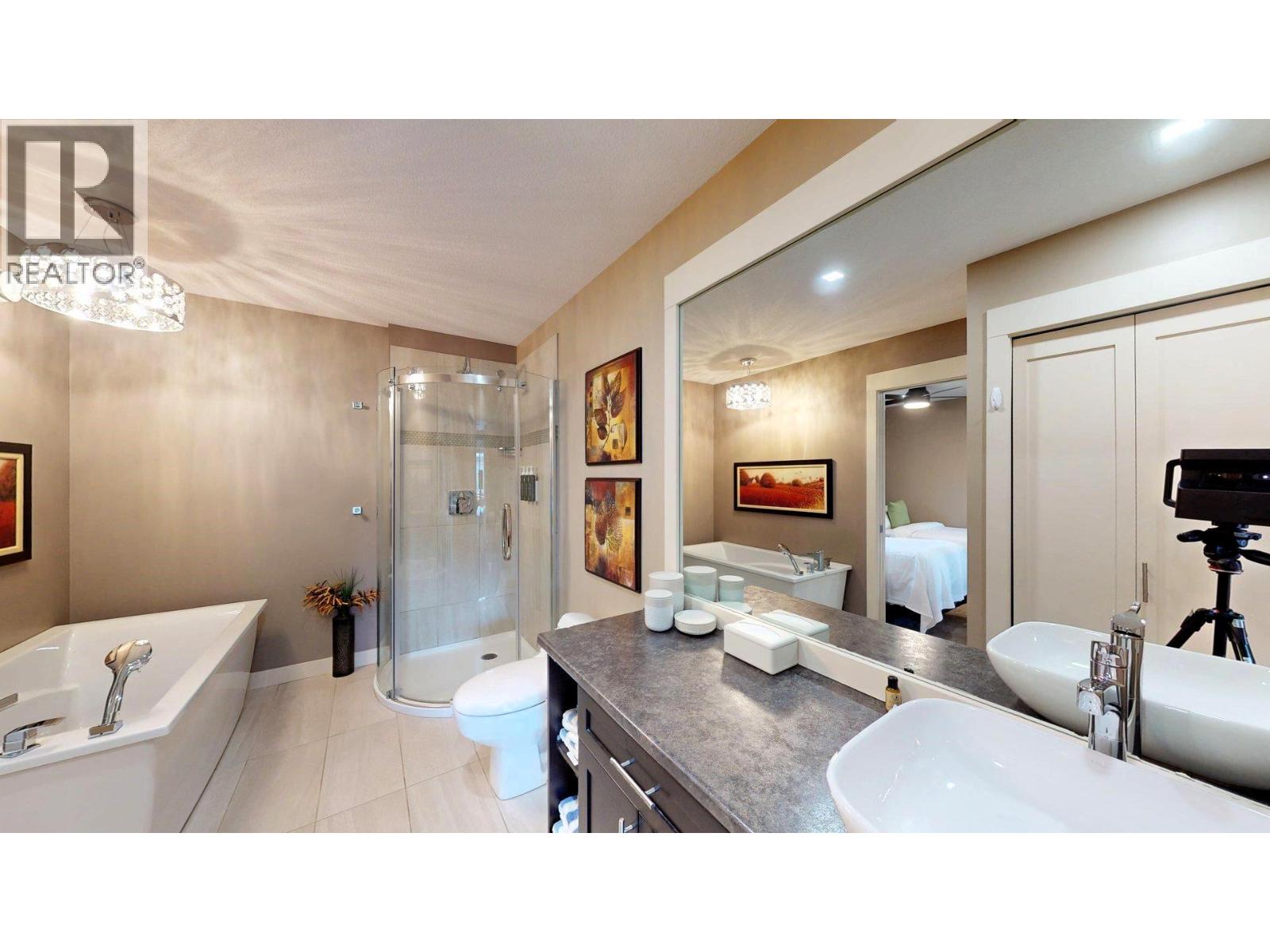 900 Bighorn Boulevard Unit# 916 C, Radium Hot Springs, British Columbia  V0A 1M0 - Photo 39 - 10363430