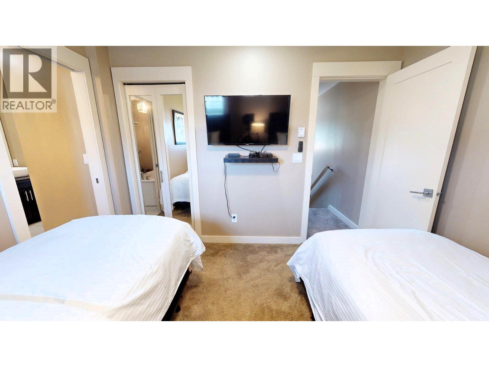 900 Bighorn Boulevard Unit# 916 C, Radium Hot Springs, British Columbia  V0A 1M0 - Photo 49 - 10363430