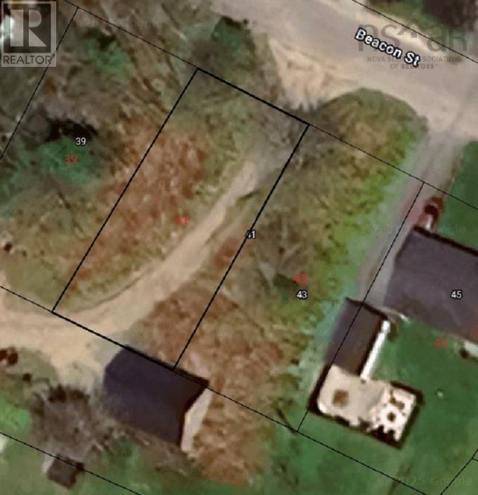 41 Beacon Street, Yarmouth, Nova Scotia  B5A 2W5 - Photo 3 - 202522895