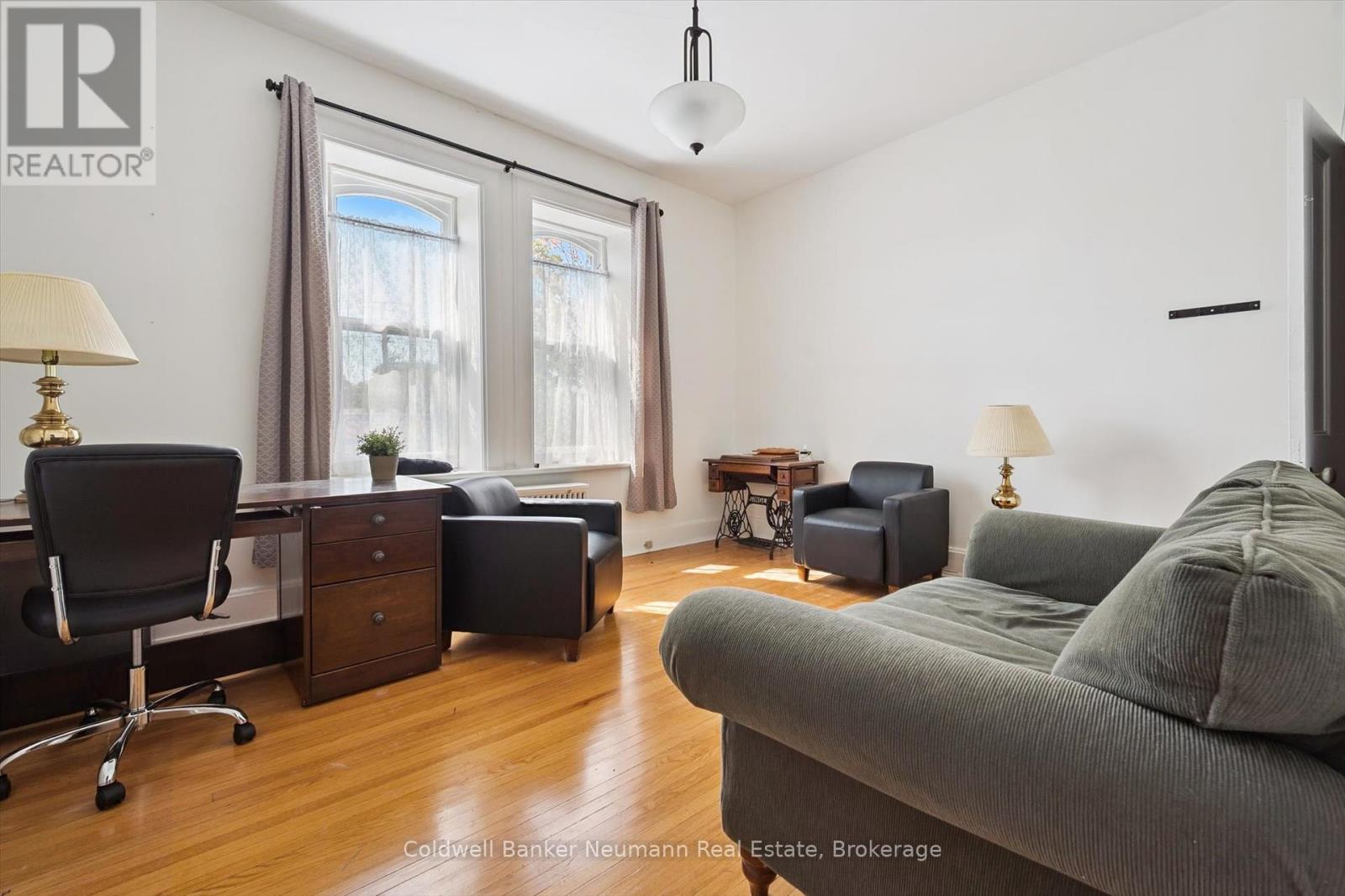 221 Woolwich Street, Guelph, Ontario  N1H 3V4 - Photo 30 - X12415793