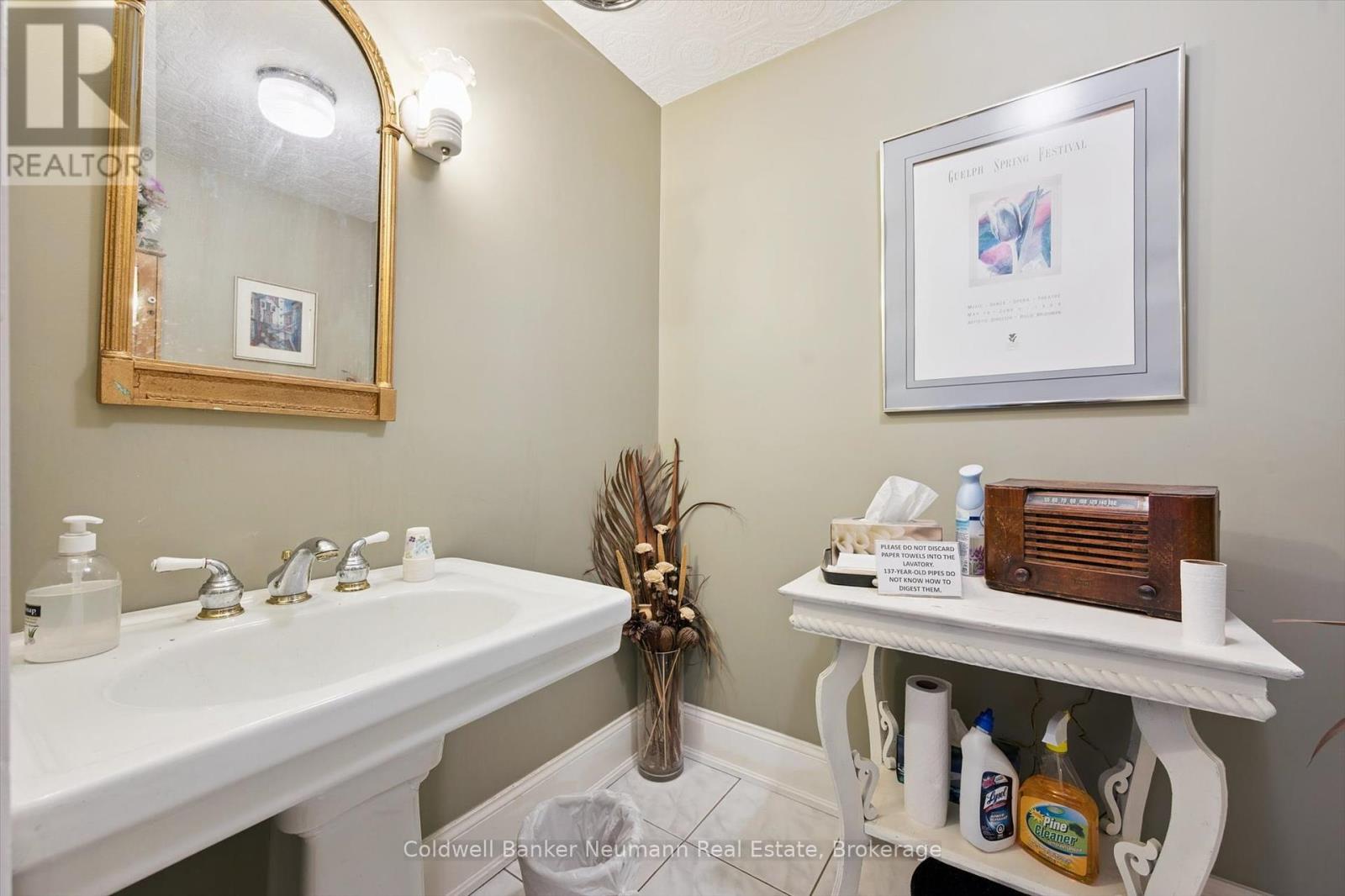 221 Woolwich Street, Guelph, Ontario  N1H 3V4 - Photo 32 - X12415793
