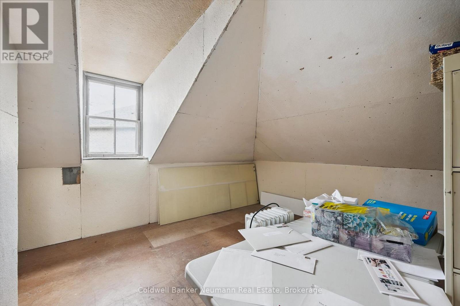 221 Woolwich Street, Guelph, Ontario  N1H 3V4 - Photo 39 - X12415793