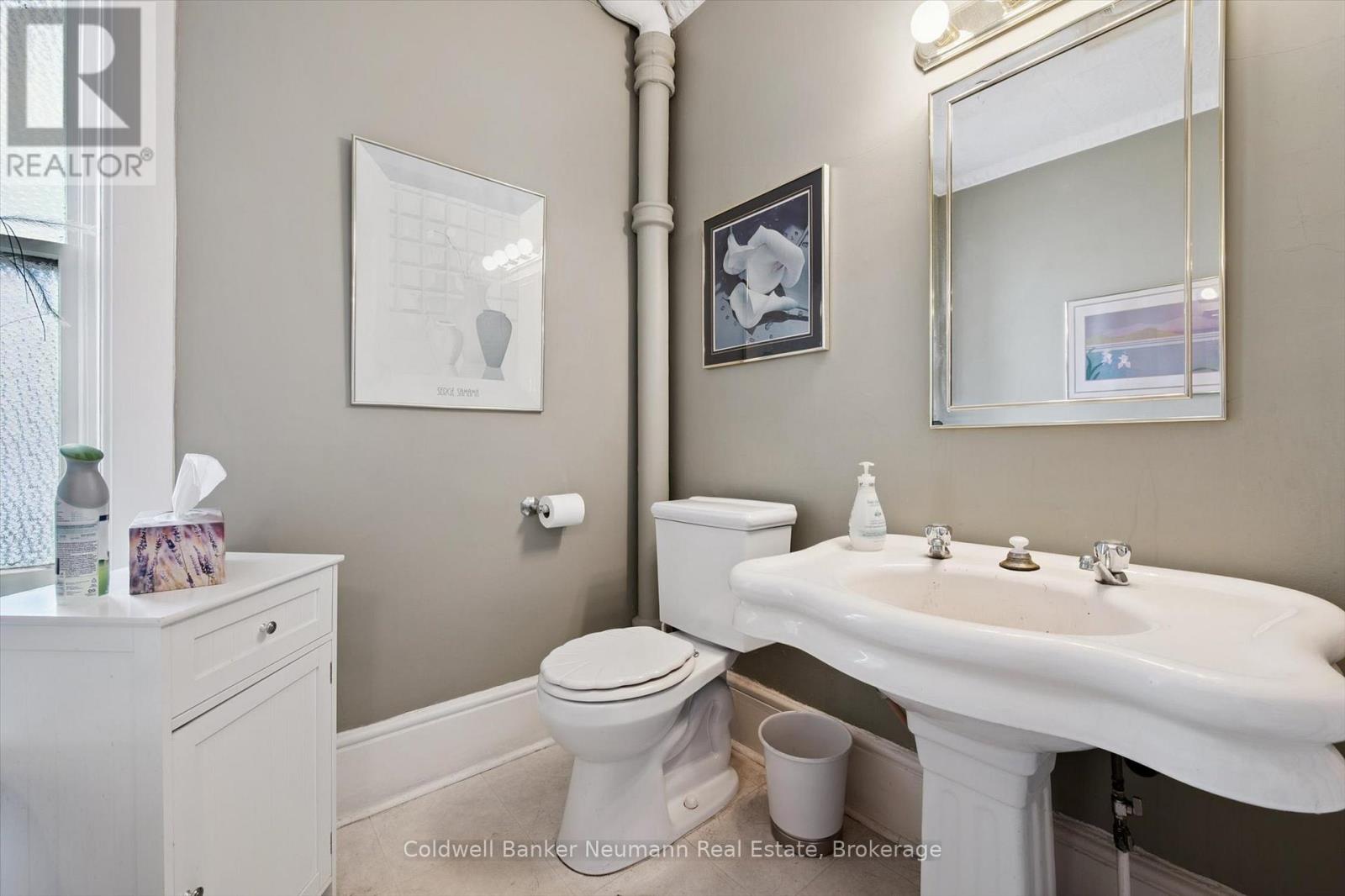221 Woolwich Street, Guelph, Ontario  N1H 3V4 - Photo 40 - X12415793