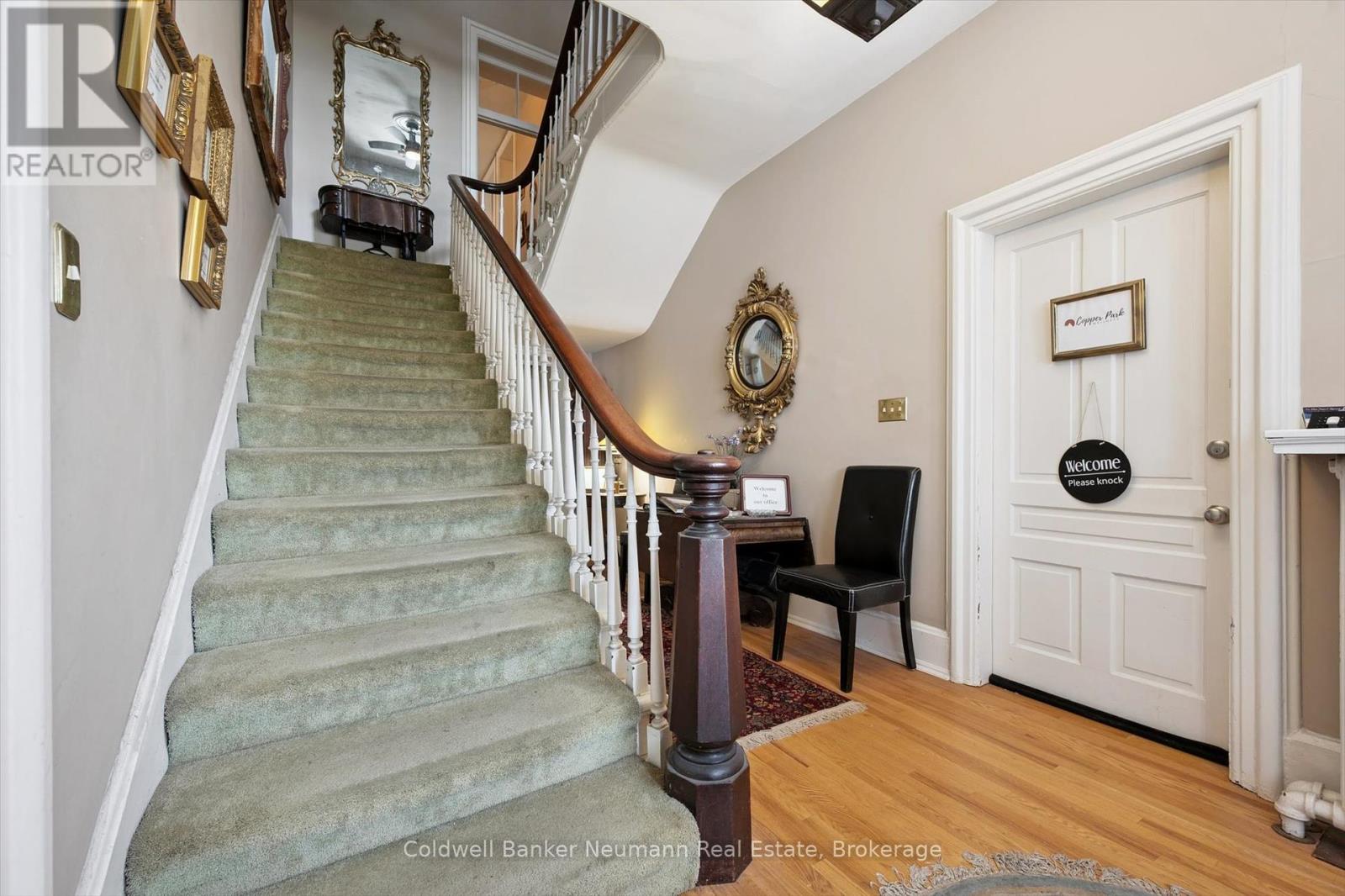 221 Woolwich Street, Guelph, Ontario  N1H 3V4 - Photo 7 - X12415793