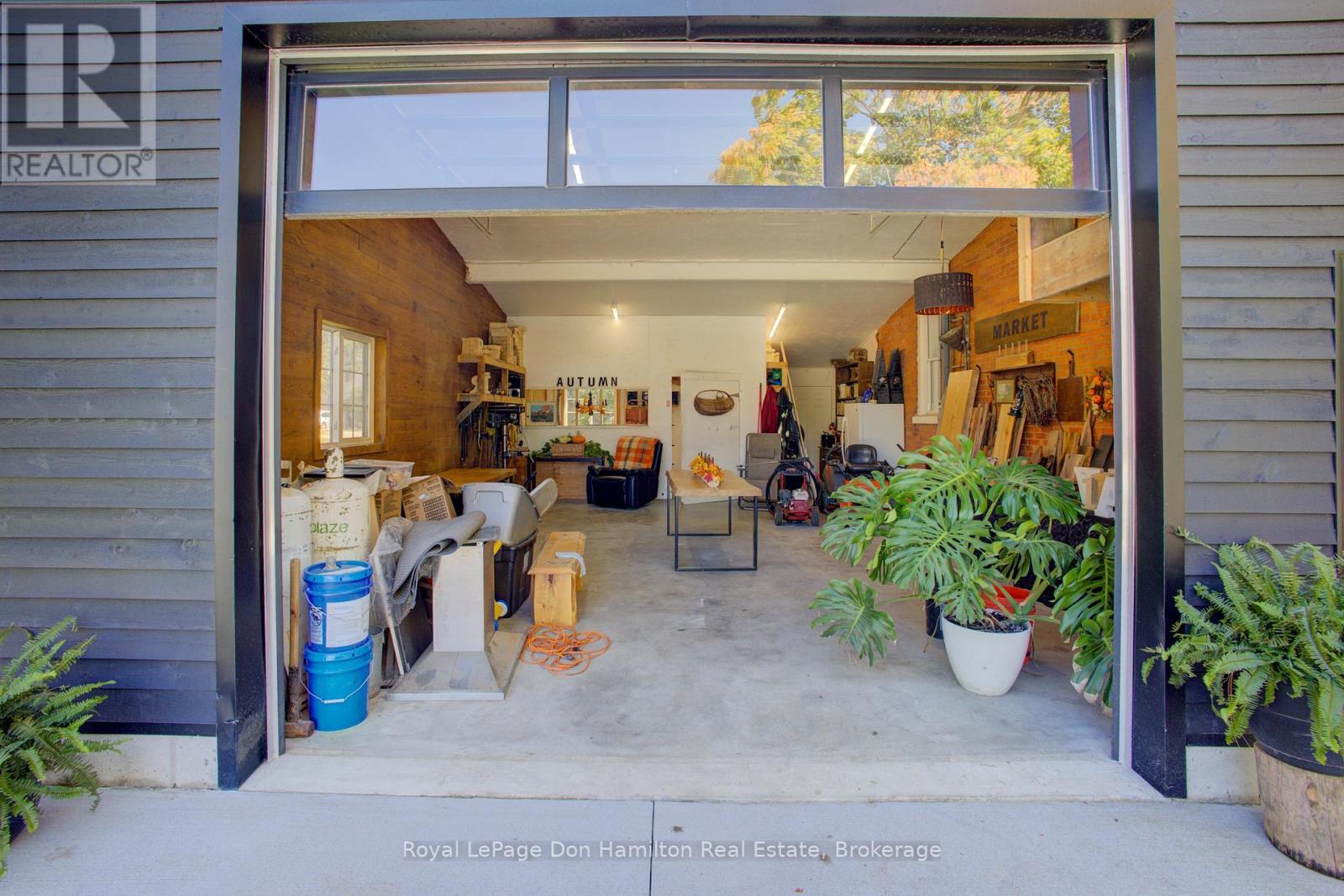 207 King Street, North Perth (Elma), Ontario  N0G 1B0 - Photo 27 - X12415823