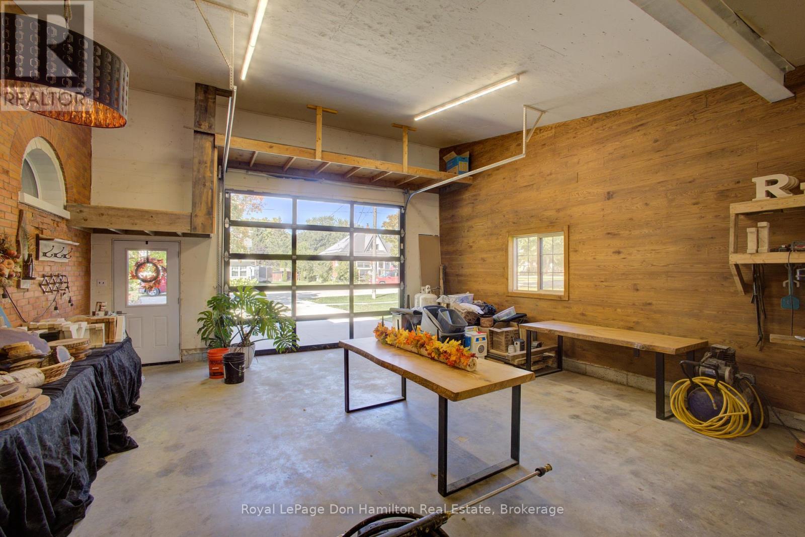 207 King Street, North Perth (Elma), Ontario  N0G 1B0 - Photo 29 - X12415823