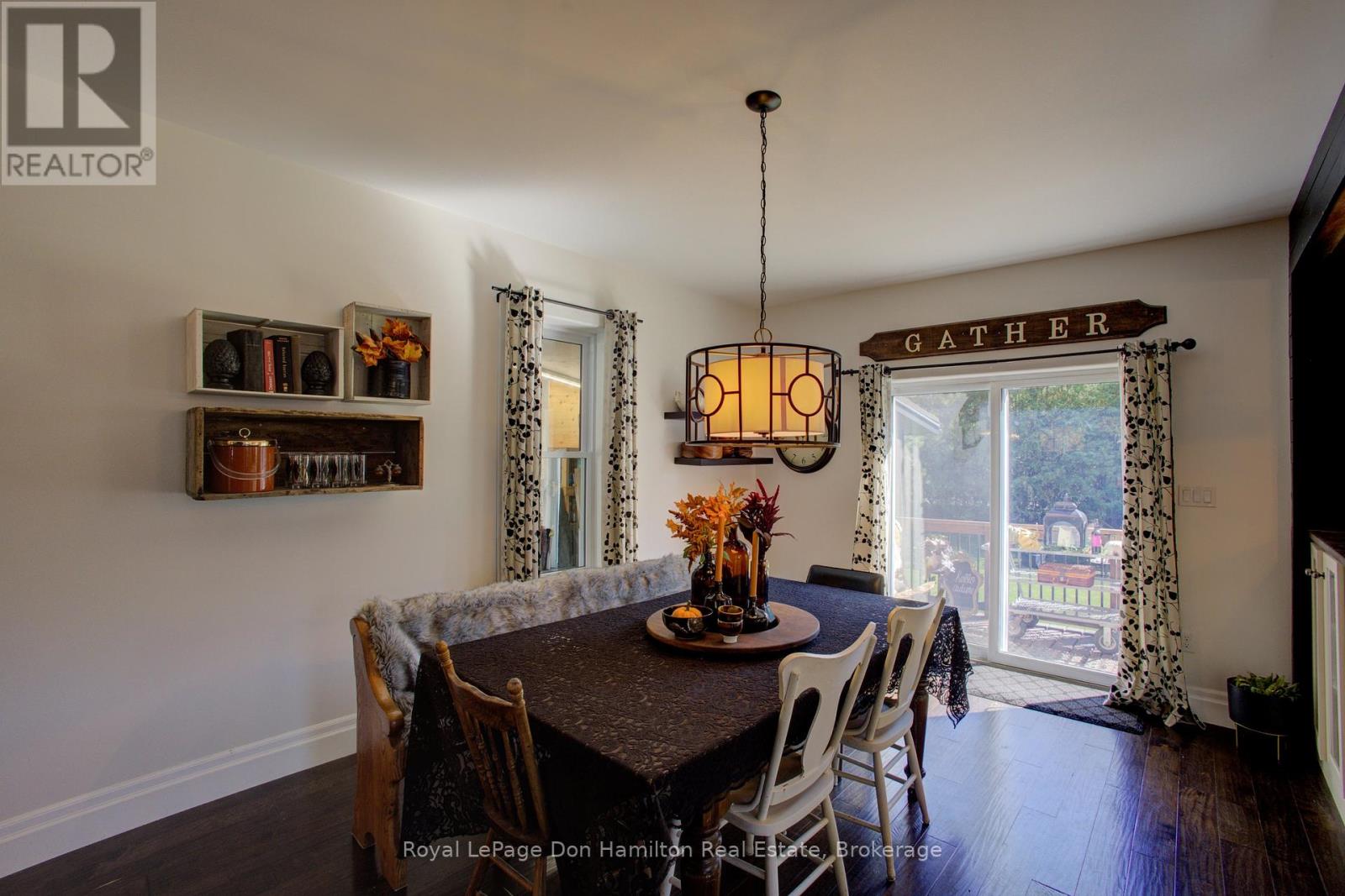 207 King Street, North Perth (Elma), Ontario  N0G 1B0 - Photo 9 - X12415823