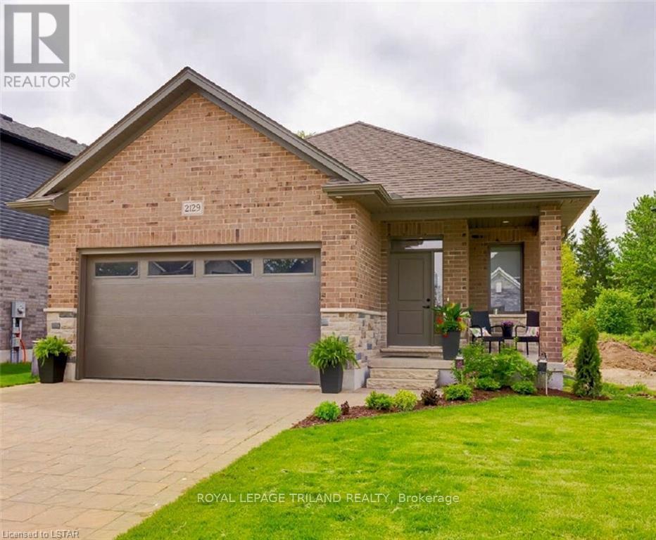 2129 Linkway Boulevard, London South, Ontario  N6K 0K8 - Photo 1 - X12415766
