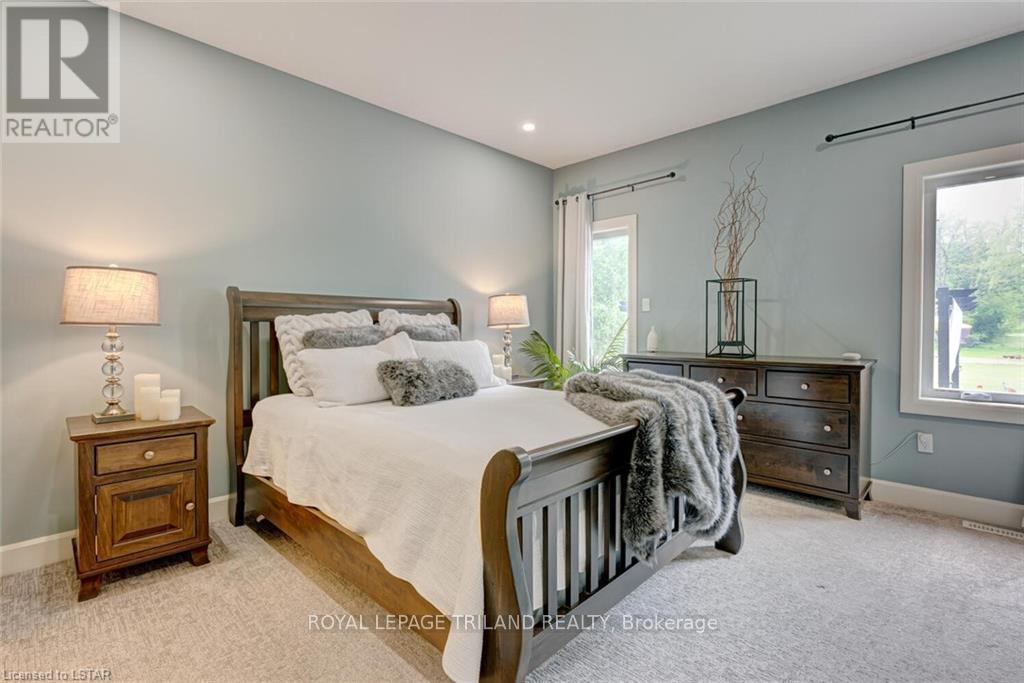 2129 Linkway Boulevard, London South, Ontario  N6K 0K8 - Photo 19 - X12415766