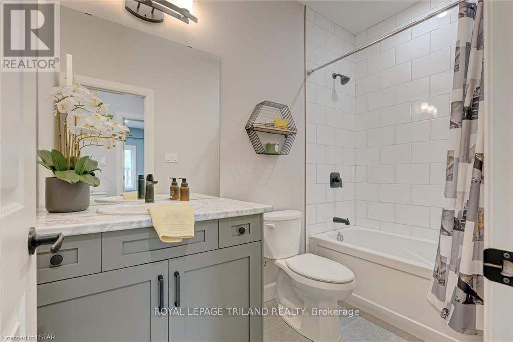 2129 Linkway Boulevard, London South, Ontario  N6K 0K8 - Photo 25 - X12415766