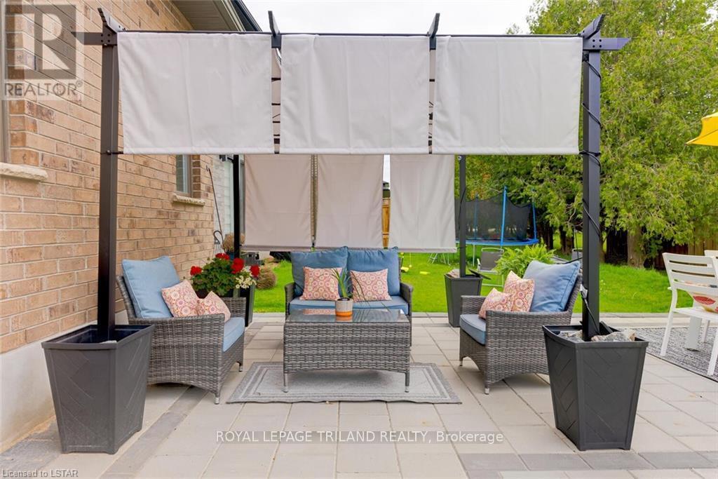 2129 Linkway Boulevard, London South, Ontario  N6K 0K8 - Photo 34 - X12415766