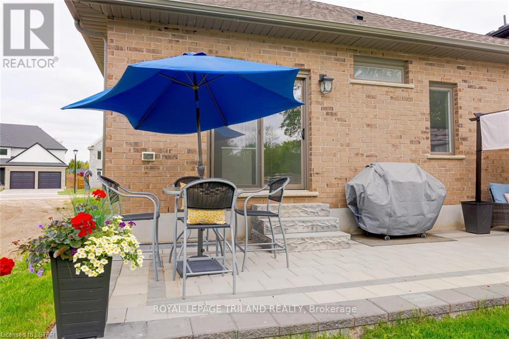 2129 Linkway Boulevard, London South, Ontario  N6K 0K8 - Photo 35 - X12415766