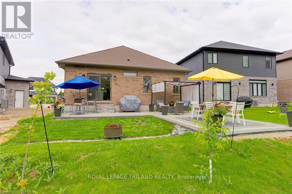 2129 Linkway Boulevard, London South, Ontario  N6K 0K8 - Photo 38 - X12415766