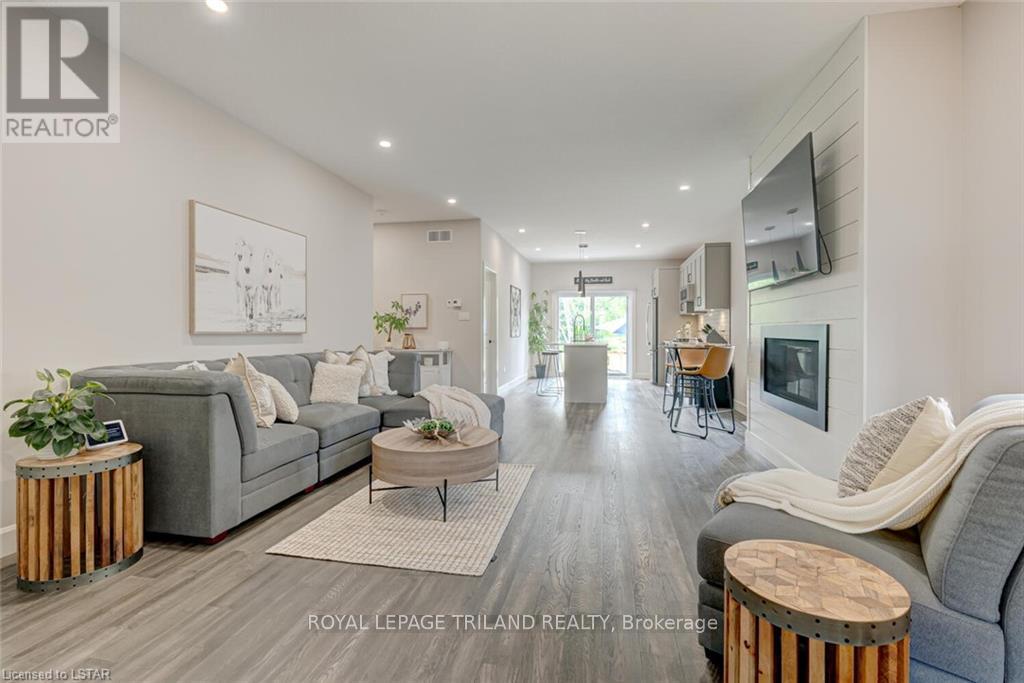 2129 Linkway Boulevard, London South, Ontario  N6K 0K8 - Photo 7 - X12415766