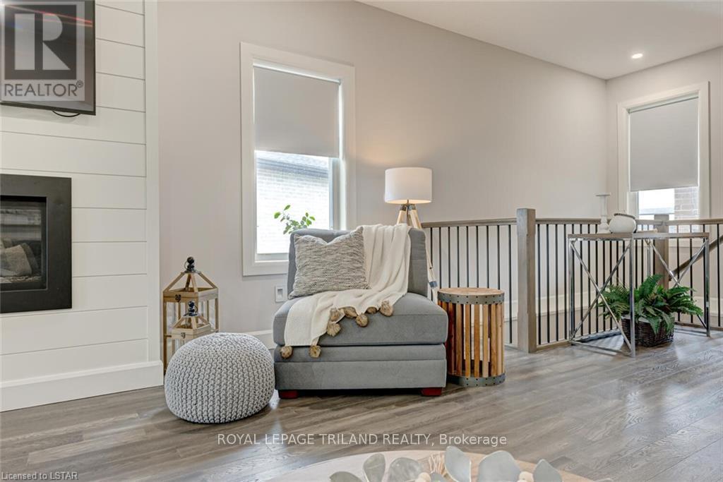 2129 Linkway Boulevard, London South, Ontario  N6K 0K8 - Photo 8 - X12415766