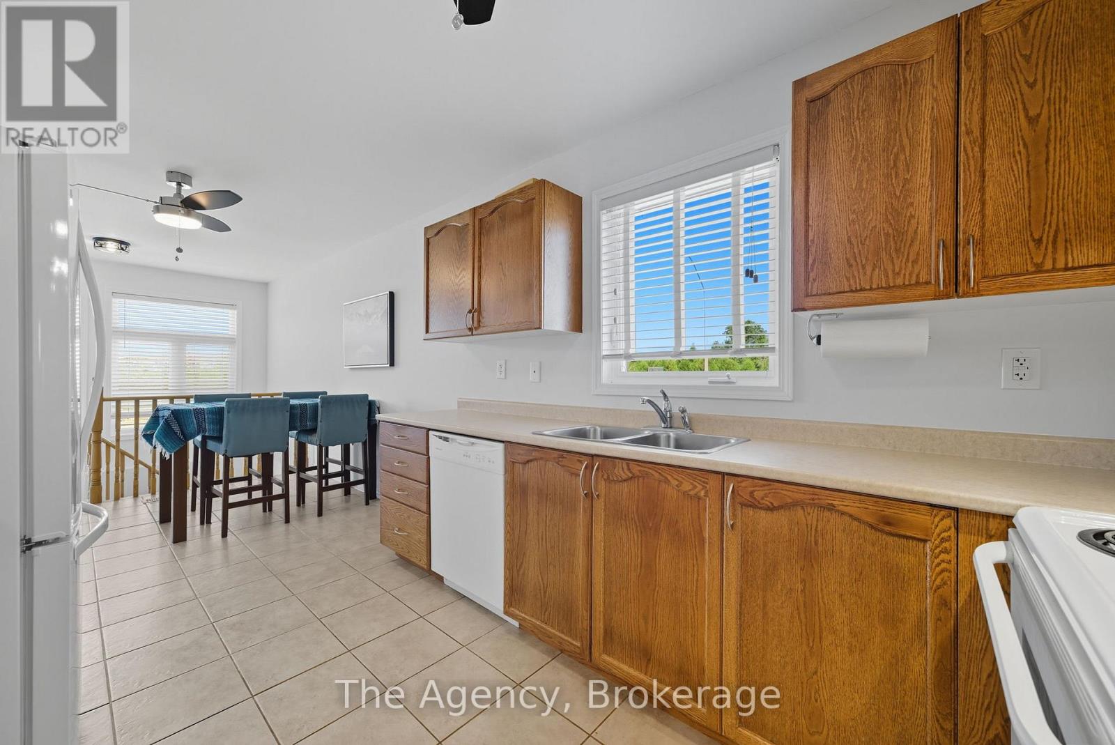 70 Cook Street, Kawartha Lakes, Ontario  K9V 0C7 - Photo 15 - X12415837