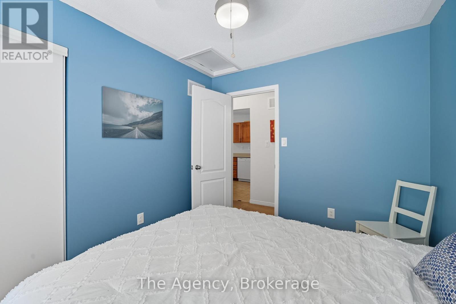 70 Cook Street, Kawartha Lakes, Ontario  K9V 0C7 - Photo 20 - X12415837