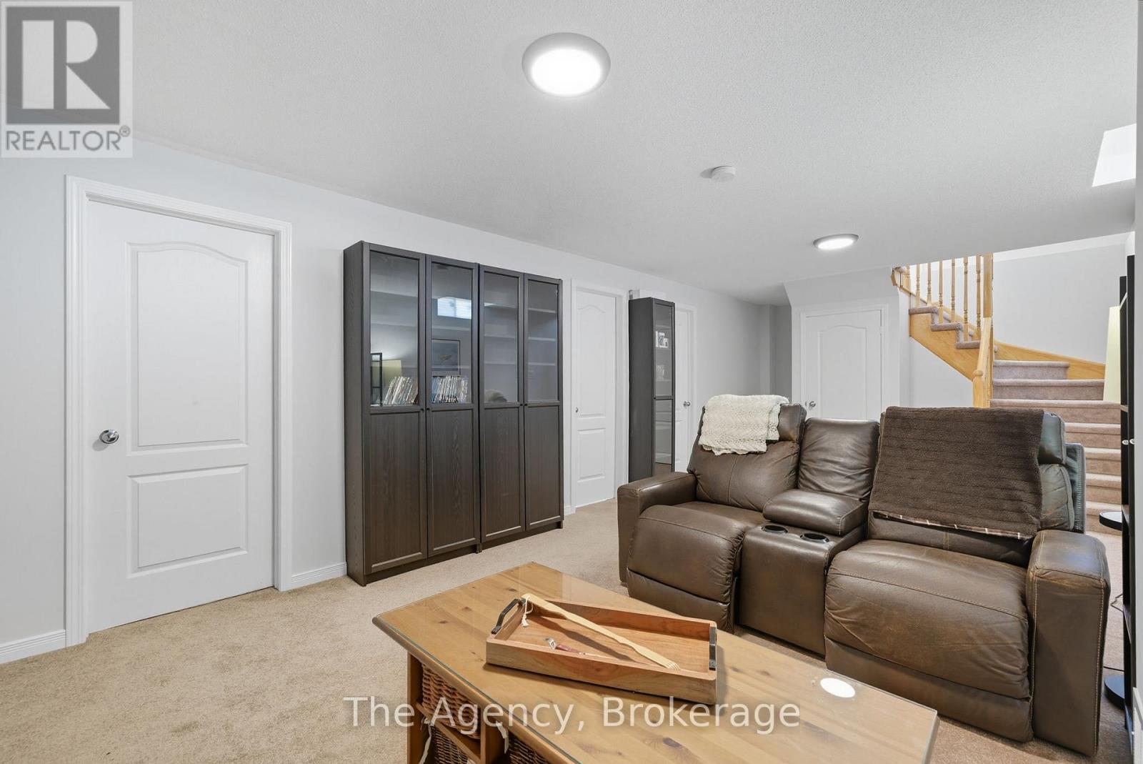 70 Cook Street, Kawartha Lakes, Ontario  K9V 0C7 - Photo 27 - X12415837