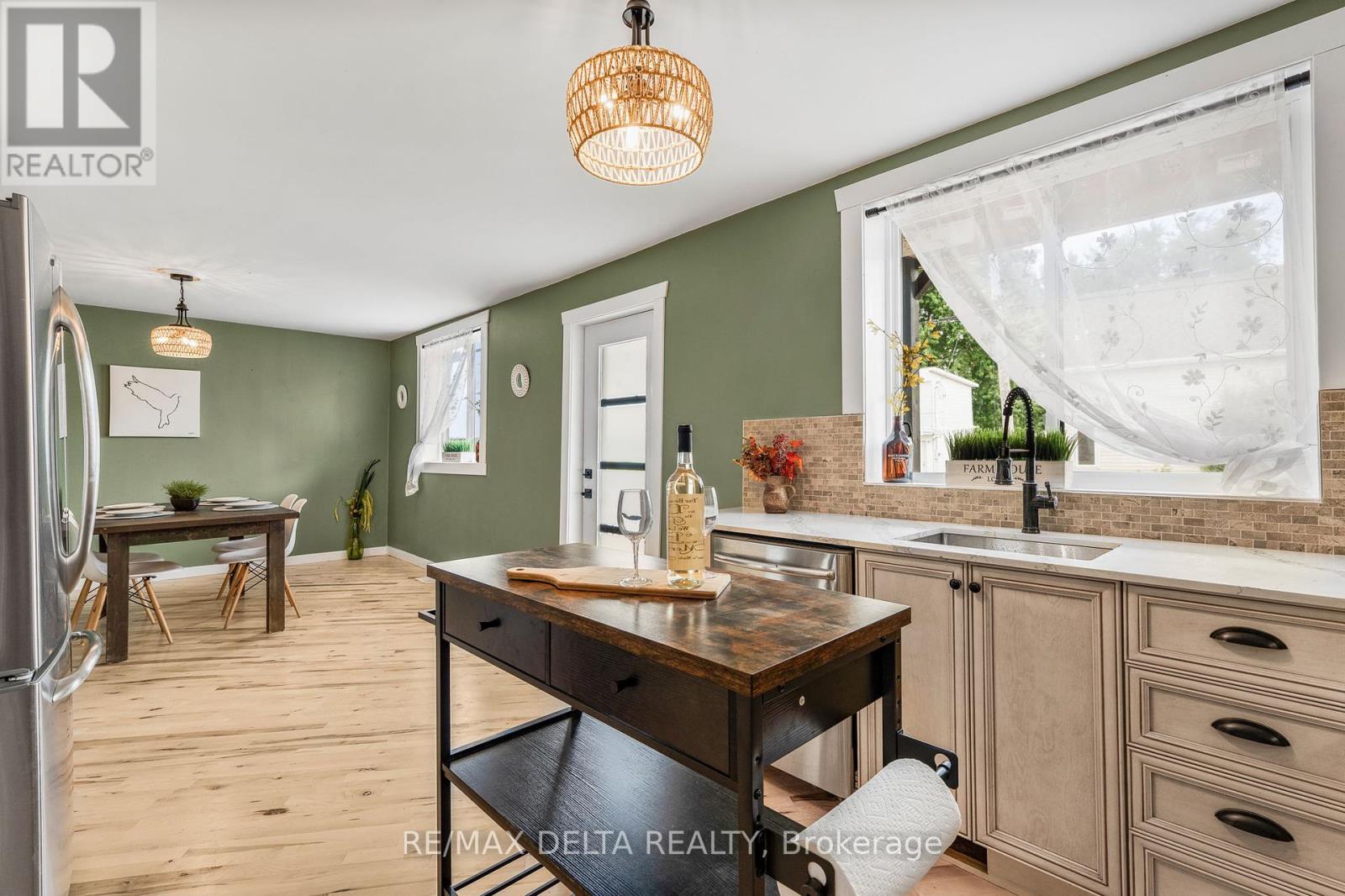 637 County Road 9 Road, Alfred And Plantagenet, Ontario  K0B 1L0 - Photo 6 - X12415849