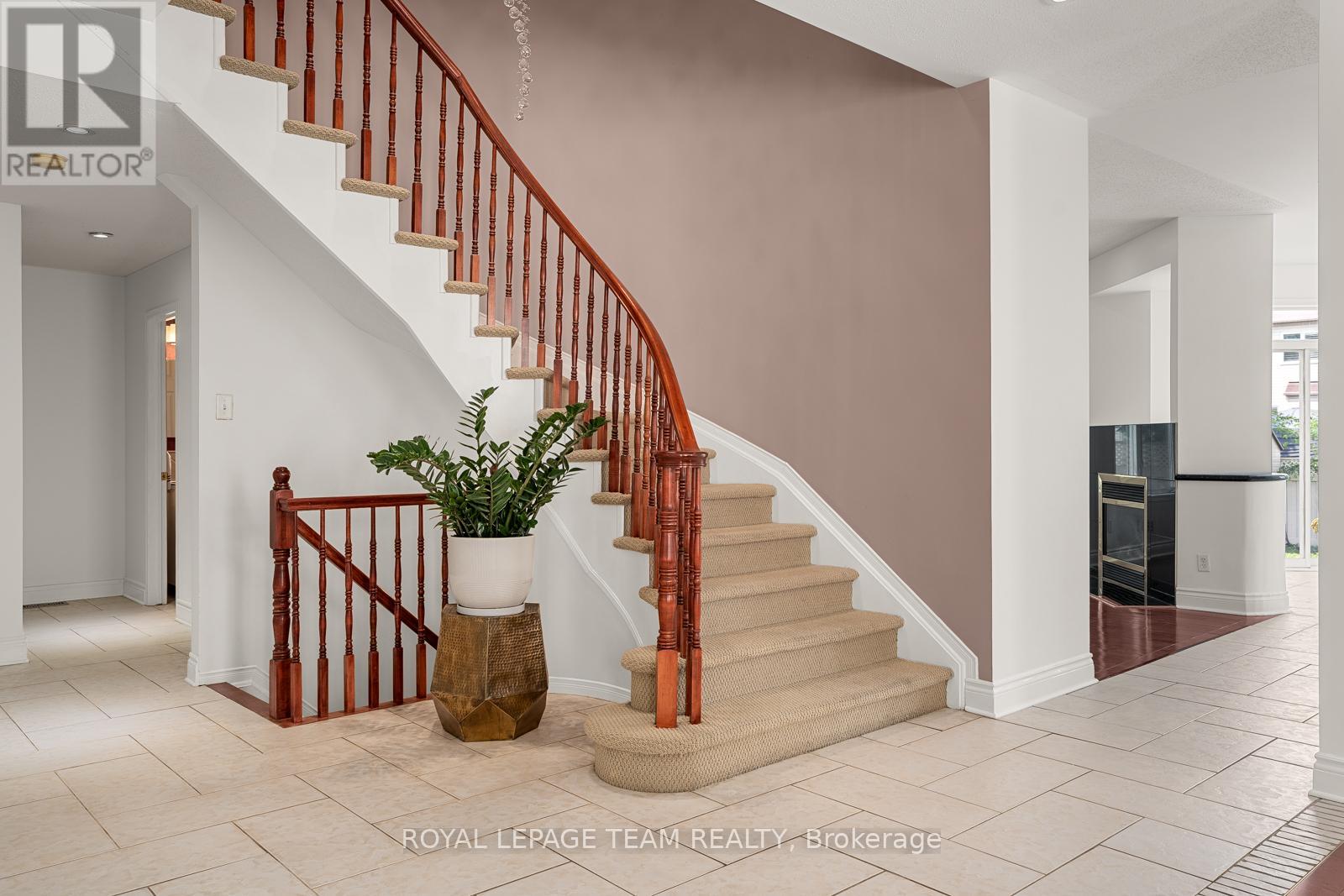 33 Valencia Street, Ottawa, Ontario  K2G 6T1 - Photo 10 - X12415855