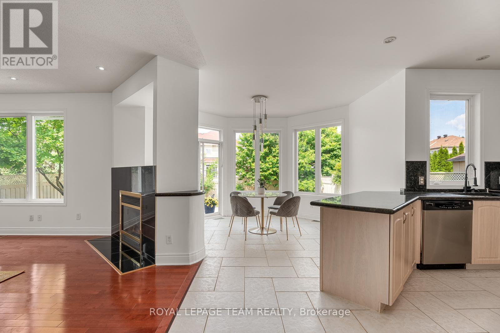 33 Valencia Street, Ottawa, Ontario  K2G 6T1 - Photo 11 - X12415855