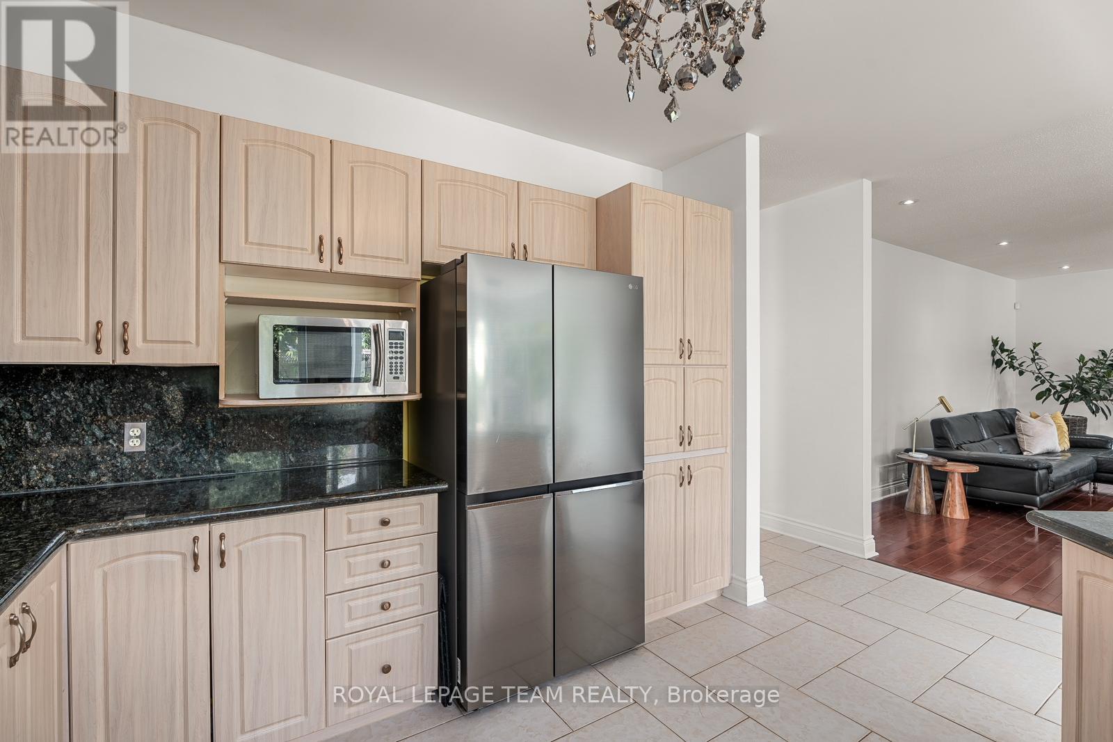 33 Valencia Street, Ottawa, Ontario  K2G 6T1 - Photo 14 - X12415855