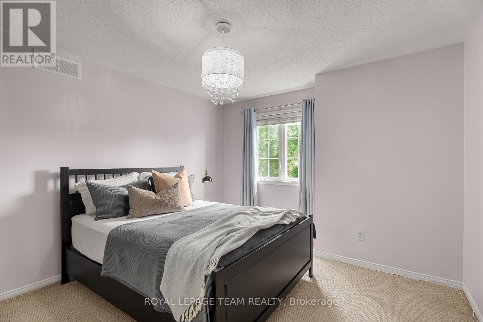 33 Valencia Street, Ottawa, Ontario  K2G 6T1 - Photo 26 - X12415855