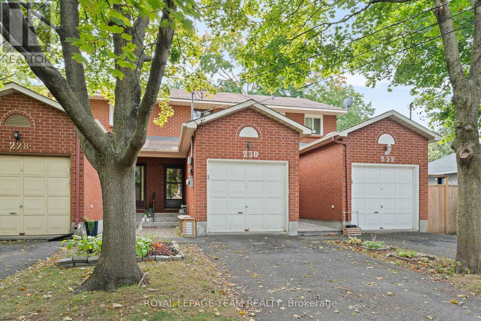 230 Currell Avenue, Ottawa, Ontario  K1Z 7J3 - Photo 2 - X12415927