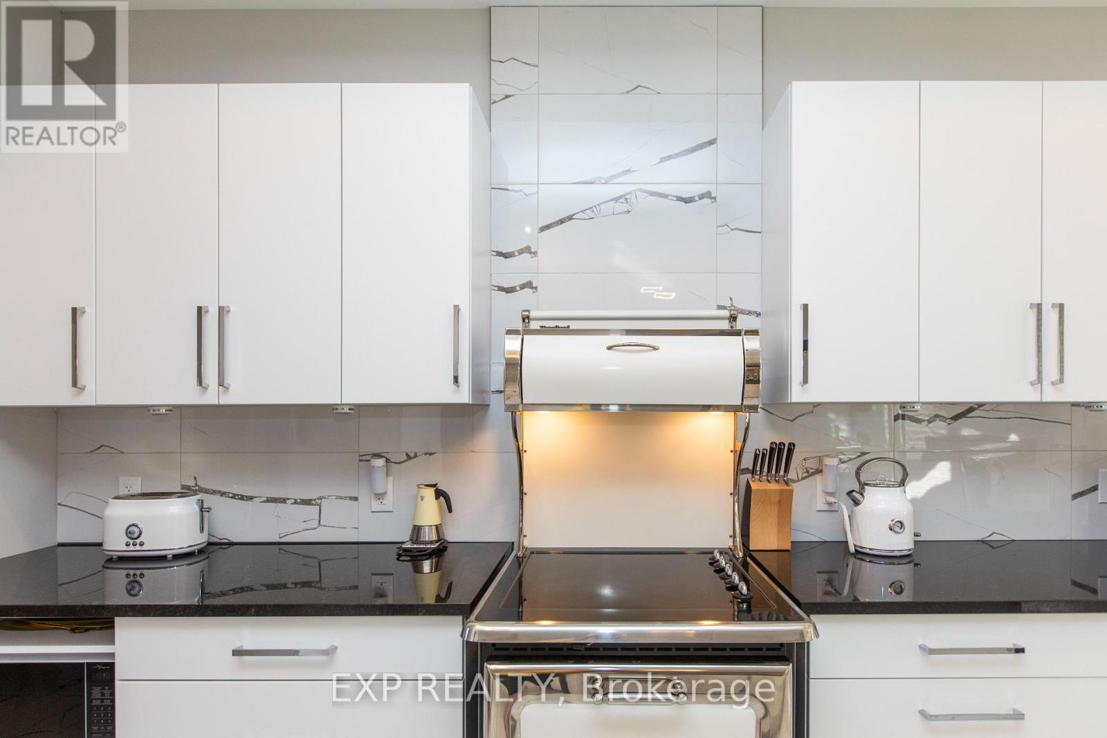 65 Granite Street, Clarence-Rockland, Ontario  K4K 0H7 - Photo 10 - X12415928