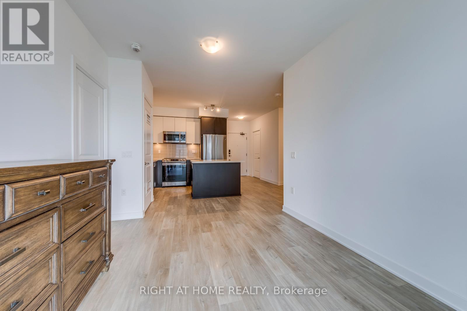 1210 - 4675 Metcalfe Avenue, Mississauga, Ontario  L5M 0Z8 - Photo 19 - W12358825