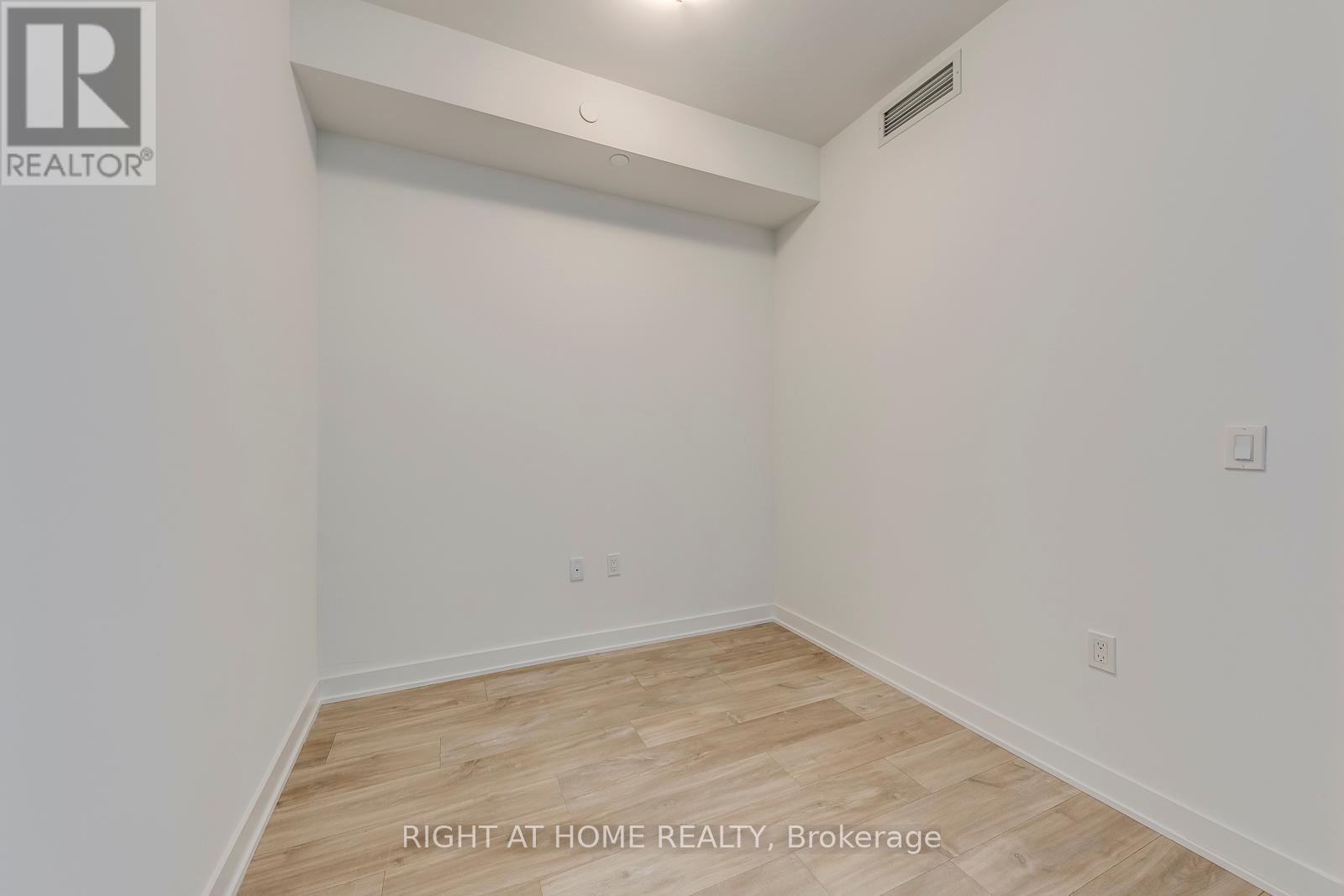 1210 - 4675 Metcalfe Avenue, Mississauga, Ontario  L5M 0Z8 - Photo 21 - W12358825