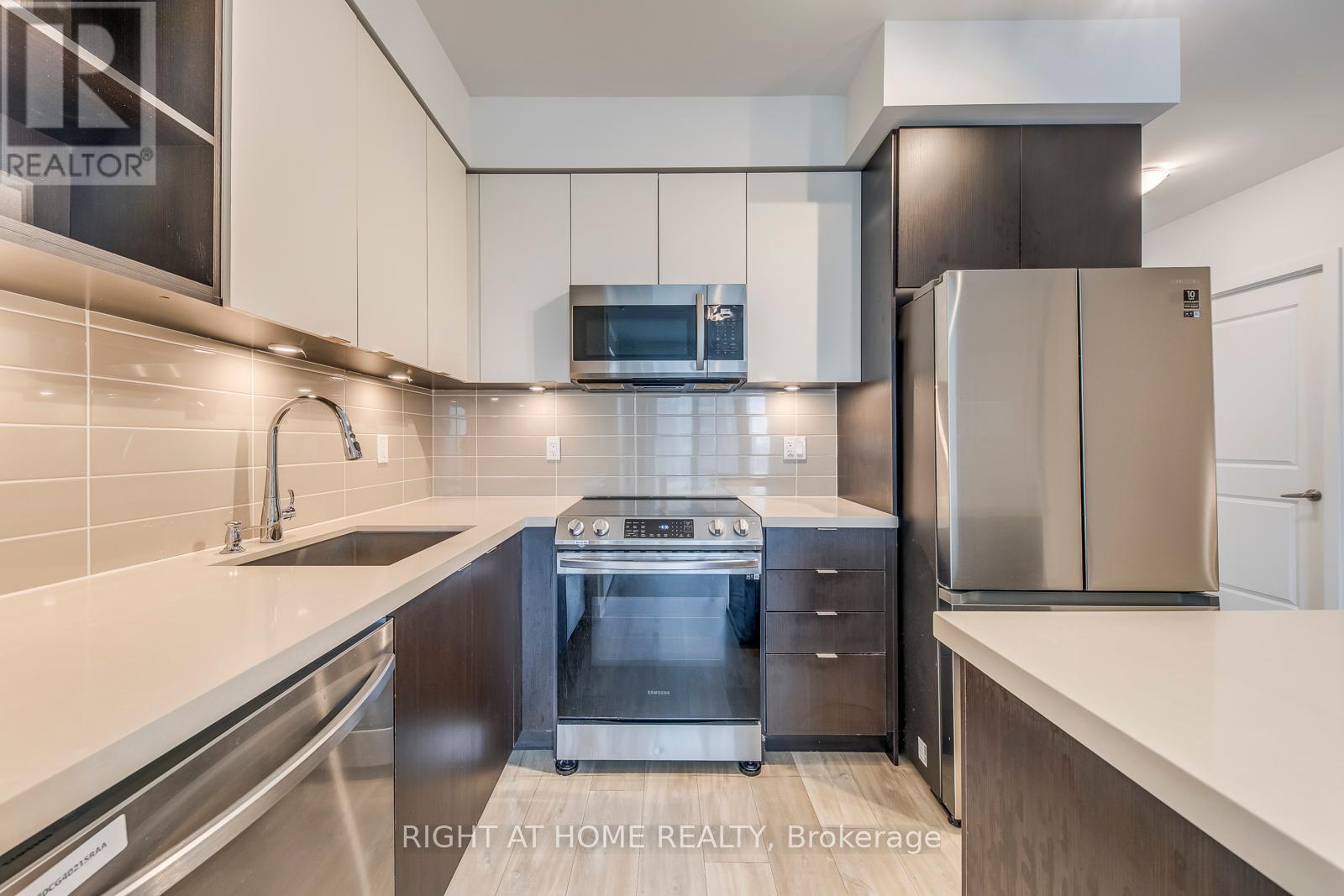 1210 - 4675 Metcalfe Avenue, Mississauga, Ontario  L5M 0Z8 - Photo 10 - W12358825