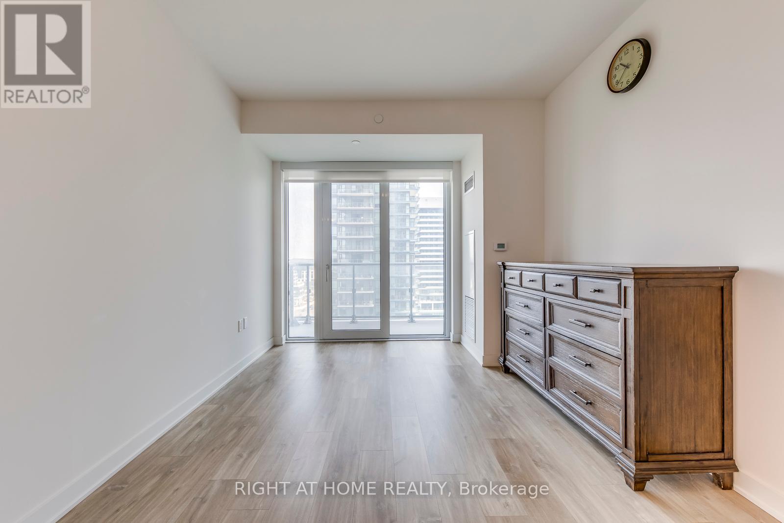 1210 - 4675 Metcalfe Avenue, Mississauga, Ontario  L5M 0Z8 - Photo 12 - W12358825