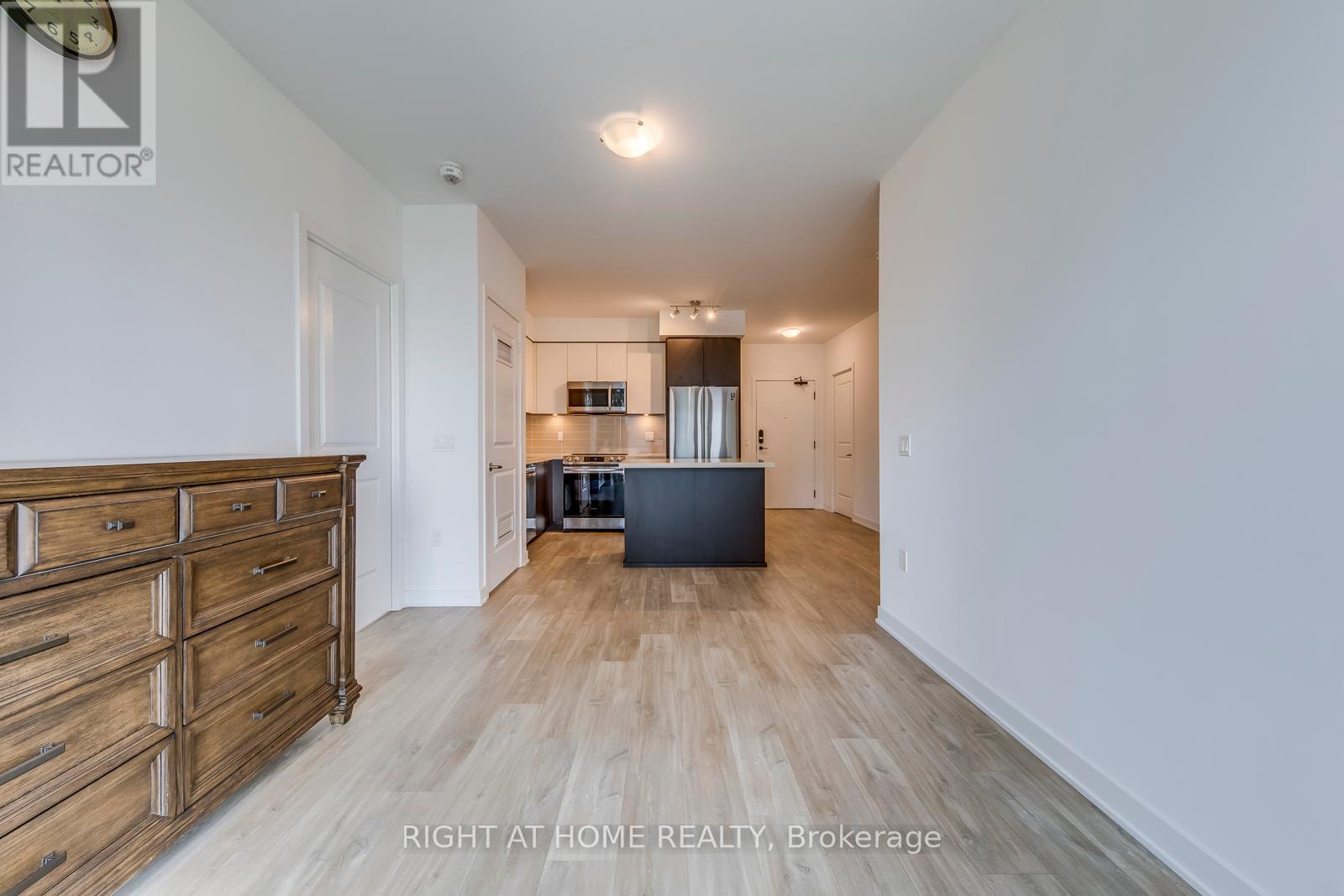 1210 - 4675 Metcalfe Avenue, Mississauga, Ontario  L5M 0Z8 - Photo 18 - W12358825