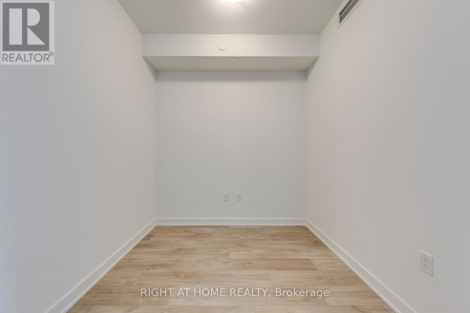 1210 - 4675 Metcalfe Avenue, Mississauga, Ontario  L5M 0Z8 - Photo 20 - W12358825