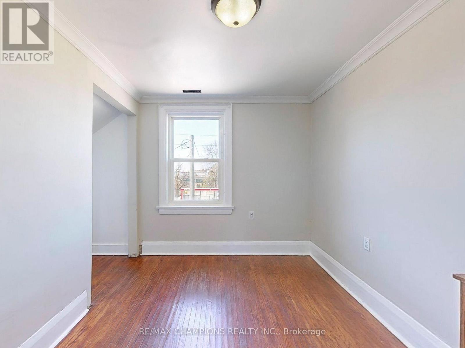 219 Queen Street W, Brampton (Downtown Brampton), Ontario  L6Y 1M6 - Photo 37 - W12415635