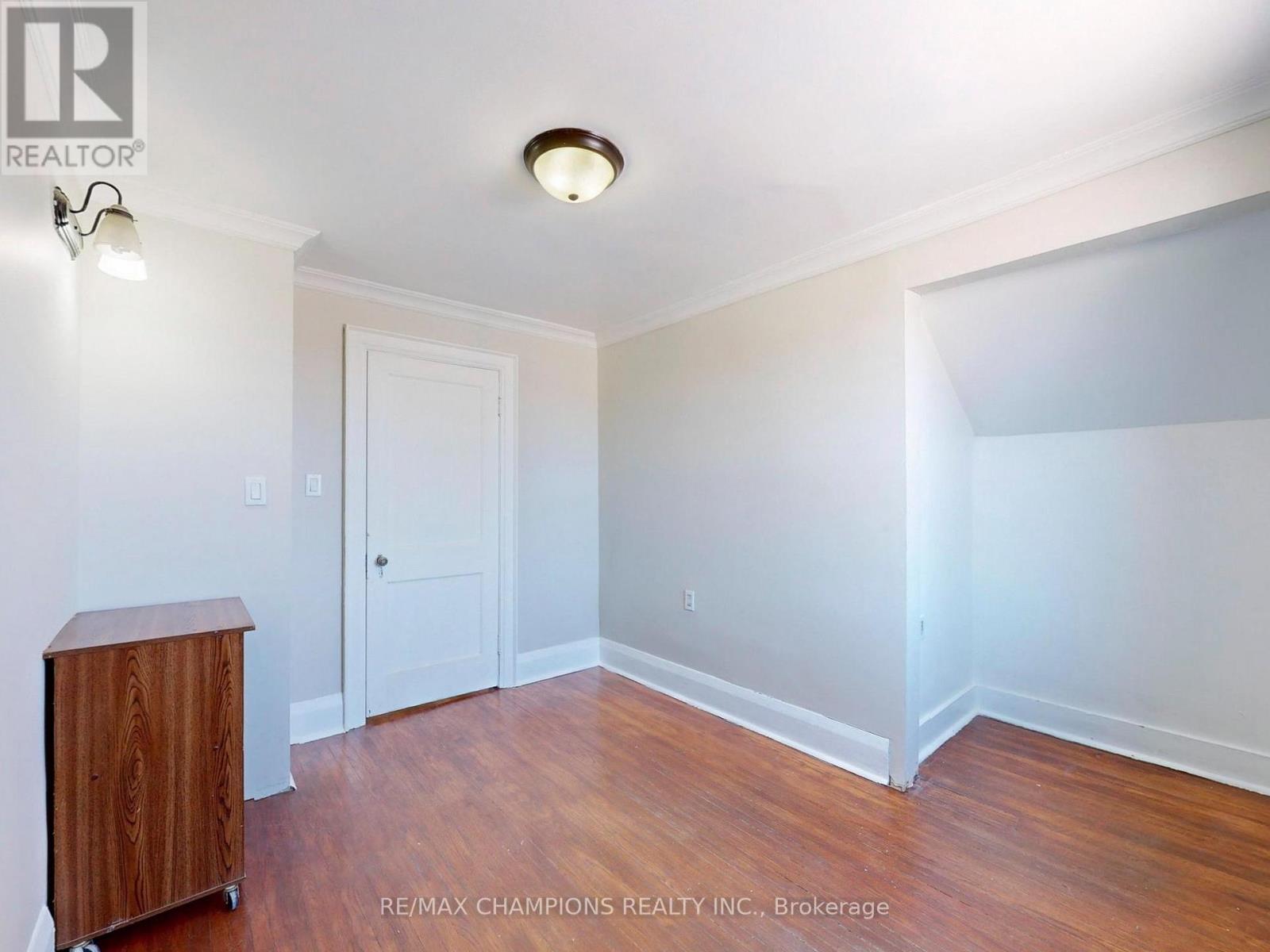 219 Queen Street W, Brampton (Downtown Brampton), Ontario  L6Y 1M6 - Photo 39 - W12415635