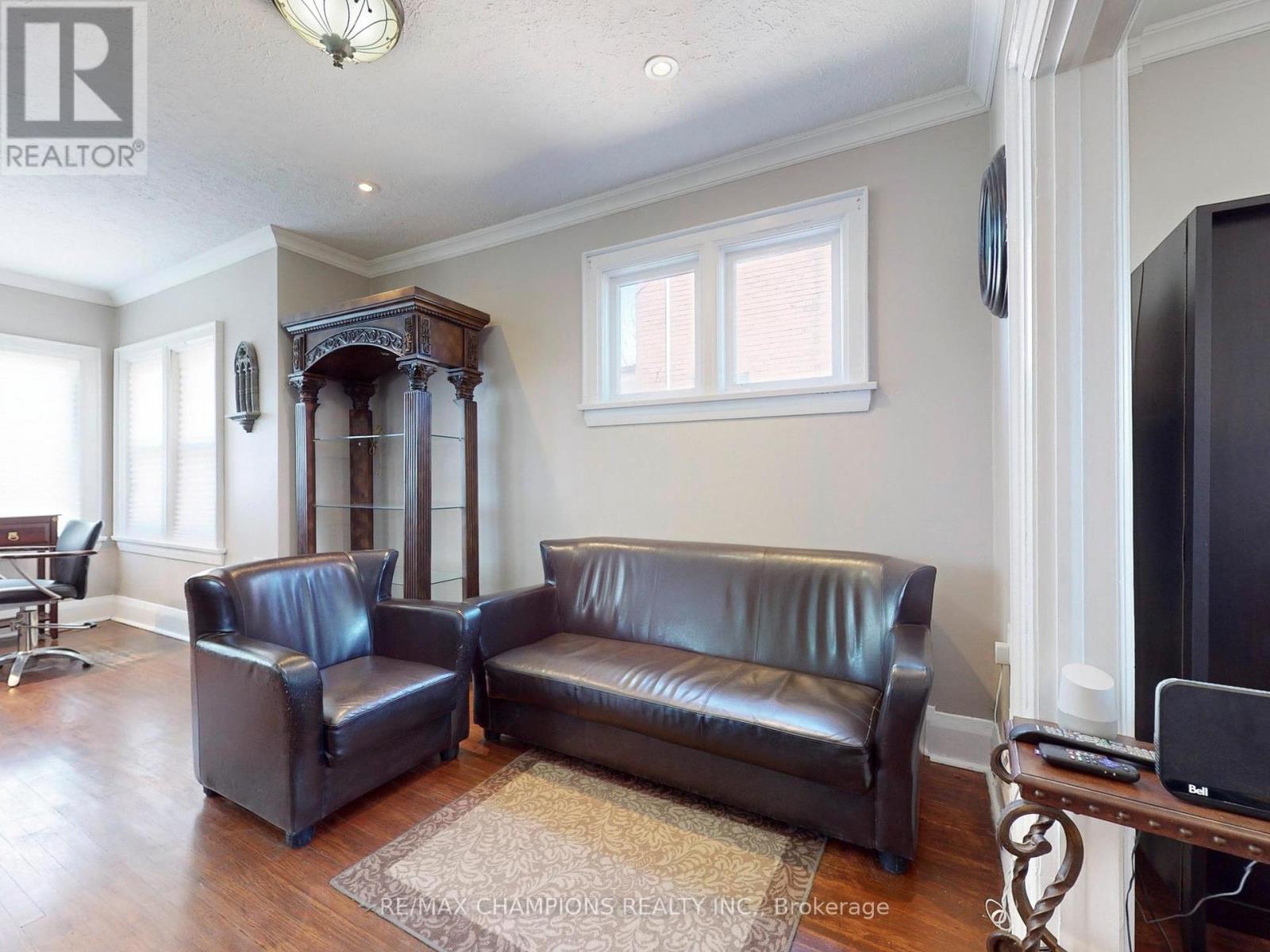 219 Queen Street W, Brampton (Downtown Brampton), Ontario  L6Y 1M6 - Photo 5 - W12415635