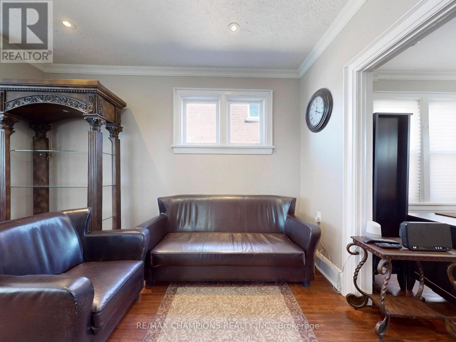 219 Queen Street W, Brampton (Downtown Brampton), Ontario  L6Y 1M6 - Photo 6 - W12415635